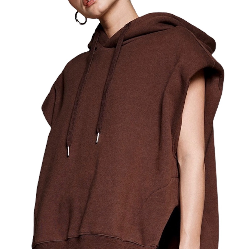 Chocolate sleeveless hoodie